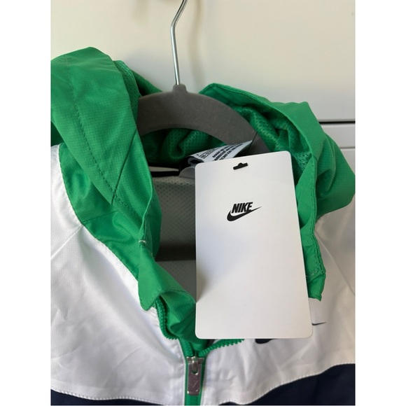 Kids' Nike Windrunner Hooded Windbreaker - Picture 5 of 7